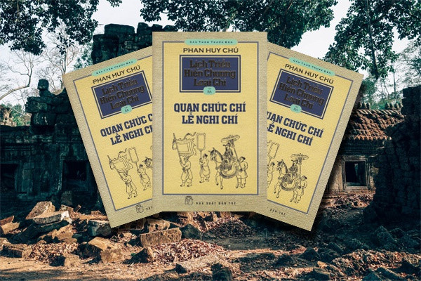Để soạn thành công bộ sách này, Phan Huy Chú phải bỏ ra 10 năm (1809-1819). Muốn toàn tâm toàn ý cho công việc, ông bỏ nhà vào núi trú ẩn, nhằm tránh khách khứa, bạn bè thường ngày vẫn tìm đến giao du. Thậm chí, ông còn lấy nghệ bôi vào mặt, tay và đun nước thơm như đang sắc thuốc để cáo bệnh mà tránh bạn bè.