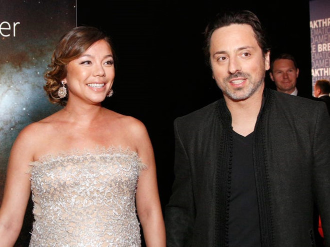Sergey Brin và Nicole Shanahan: Ông chủ Google - Sergey Brin - bắt đầu hẹn hò với Nicole Shanahan, nhà sáng lập của công ty công nghệ pháp lý ClearAccessIP vào năm 2015. Họ được cho là đã có chung một bé gái và bí mật kết hôn trong năm 2018. Ảnh: Getty.