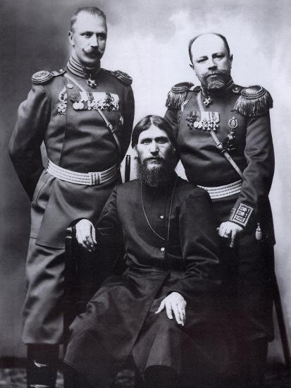 Rất nhiều tín đồ nữ tham gia giáo phái của Rasputin và có mặt trong những cuộc truy hoan đồi bại. Không chỉ người dân bình thường mà cả những người xuất thân quý tộc, giới thượng lưu cũng bị gã "tẩy não" và tham gia giáo phái Khlysty.