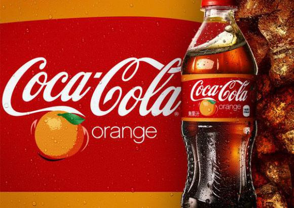 Coca Cola Orange trái cam: Hãng Coca Cola Nhật Bản đã sáng tạo ra hương vị nước uống đặc biệt này. Dù không quá "kỳ quặc" như các đối thủ cạnh tranh nhưng bù lại, Coca Cola Orange đã nhận được những phản hồi rất tích cực từ phía người tiêu dùng.