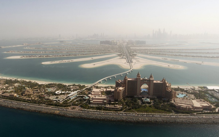 Từ lâu, thành phố Dubai (thuộc Các tiểu vương quốc Ả-rập thống nhất UAE), đã nổi tiếng với việc sở hữu nhiều công trình kiến trúc cao nhất, lớn nhất và xa xỉ bậc nhất thế giới.