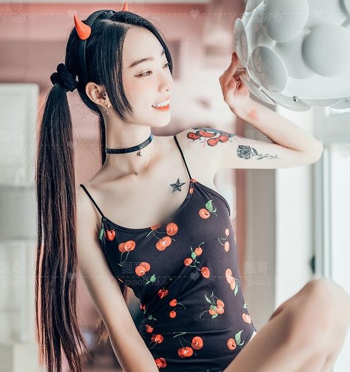 Dạo gần đây, Phiêu Ca chăm chỉ cập nhật hình ảnh xinh đẹp lung linh trên trang cá nhân, khiến nhiều fan hâm mộ thích thú, không tiếc lời khen ngợi.