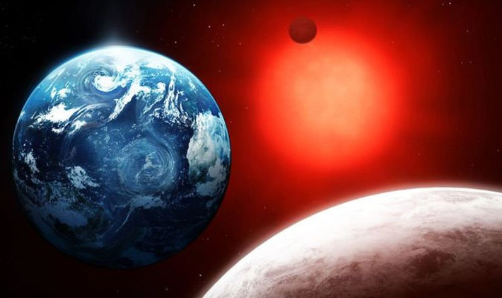Với khối lượng gần bằng 1/2 Mặt Trời, Gliese 887 là sao lùn đỏ nặng nhất trong phạm vi 20 năm ánh sáng quanh Trái Đất.