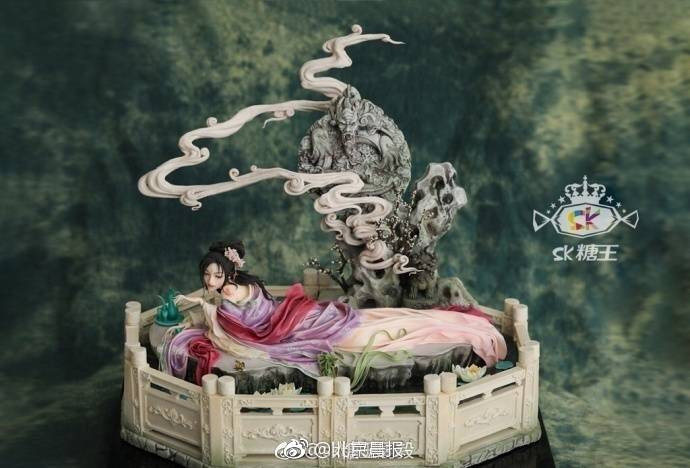 Các tác phẩm của Chu Nghị đều rất sống động, chân thực. Giống như chiếc bánh mỹ nhân này, người xem chỉ muốn ngắm mãi, không dám động chạm.