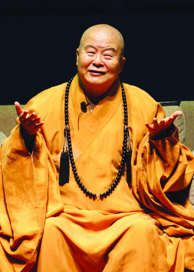 Sau thời gian thọ bệnh, Đức Trưởng Lão Hòa thượng Tinh Vân viên tịch vào chiều ngày 5/2/2023, trụ thế 97 năm.