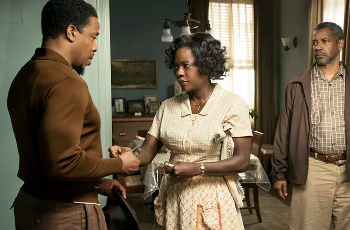 Fences nhận được 4 đề cử Oscar 2017 và nhờ bộ phim này nữ diễn viên Viola Davis nhận được giải Quả Cầu Vàng và đề cử Oscar 2017. (Ảnh: showandact.com)