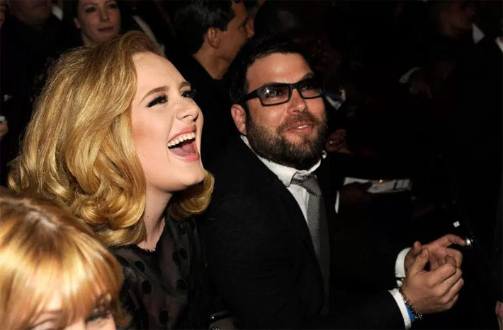 Adele tâm sự Konecki chỉ quan tâm tới cô chứ không quan tâm tới âm nhạc của cô mặc dù anh nghe gần trọn vẹn album 25, album vừa đoạt giải Grammy của Adele. (Ảnh: Getty Images)