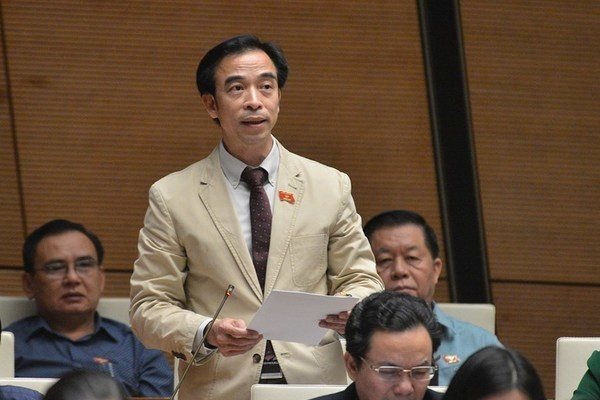 Ngày 19/10/2021, Cơ quan CSĐT Bộ Công an đã ra Quyết định khởi tố bị can đối với ông Nguyễn Quang Tuấn - nguyên Giám đốc, Chủ tịch Hội đồng mua sắm Bệnh viện Tim Hà Nội về tội "Vi phạm quy định về đấu thầu gây hậu quả nghiêm trọng". Ngày 10/12/2021, ông Tuấn bị bắt tạm giam.