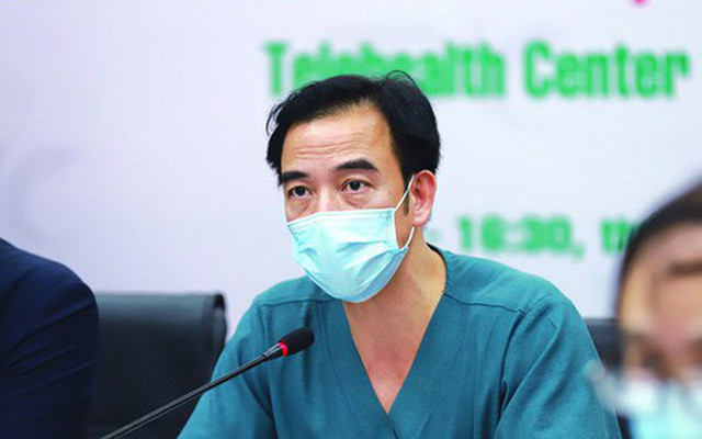Khi đó, bà Nguyễn Thị Thanh - Trưởng ban Công tác đại biểu, Ủy viên Hội đồng Bầu cử Quốc gia, cho biết, ông Tuấn có đơn xin rút tên, đồng thời Ủy ban Bầu cử Hà Nội có văn bản đề nghị chấp thuận đơn của ông Tuấn. Theo bà Thanh, việc rút tên của ông Nguyễn Quang Tuấn bao gồm cả việc cơ quan chức năng đã khởi tố vụ án, điều tra vụ việc liên quan tới Bệnh viện Tim nơi ông Tuấn từng làm giám đốc song không phải là "xóa tên".