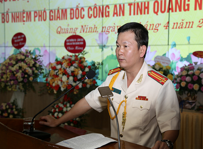 Thực hiện nghiêm túc quy chế làm việc của Đảng uỷ, của Công an tỉnh đã đề ra; đặc biệt là thực hiện tốt nguyên tắc tập trung, dân chủ để phát huy sức mạnh, trí tuệ tập thể.