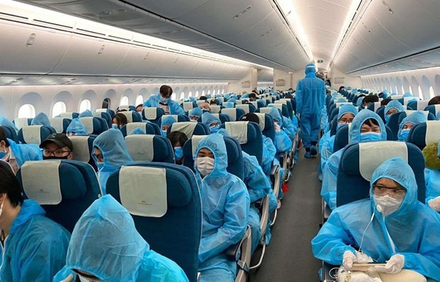 Các chuyến bay giải cứu được thực hiện từ tháng 12/2020. Sai phạm phát sinh trong quá trình xét duyệt cấp phép cho các công ty thực hiện chuyến bay đưa công dân Việt Nam từ nước ngoài về nước nhằm trục lợi cá nhân xảy ra tại Cục Lãnh sự, Bộ Ngoại giao và các đơn vị liên quan. Trong đợt dịch Covid-19, có khoảng 2.000 chuyến bay được thực hiện, số tiền nghi đưa nhận hối lộ lên đến hàng trăm nghìn USD.