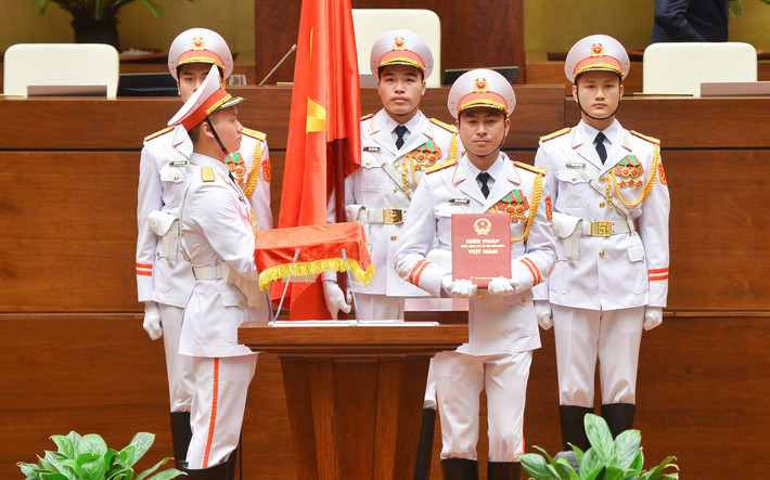 Chủ tịch nước Võ Văn Thưởng bày tỏ lòng thành kính biết ơn tới Chủ tịch Hồ Chí Minh – Anh hùng giải phóng dân tộc, Danh nhân văn hóa thế giới, người thầy vĩ đại của cách mạng Việt Nam, người sáng lập và là Chủ tịch đầu tiên của nước Việt Nam Dân chủ cộng hòa nay là nước Cộng hòa xã hội chủ nghĩa Việt Nam; nguyện không ngừng học tập và làm theo tư tưởng, đạo đức, phong cách của Người.