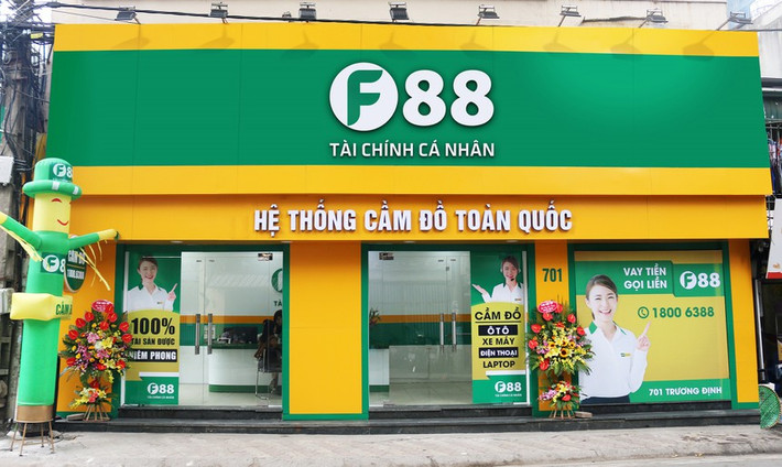 Công ty F88 có trụ sở chính trên đường Nguyễn Trãi (phường Thanh Xuân Trung, quận Thanh Xuân, TP Hà Nội), hoạt động trong lĩnh vực cho vay, cầm cố tài sản. Công ty này có mạng lưới 830 chi nhánh trên toàn quốc, cung cấp không chỉ dịch vụ cho vay cầm cố mà còn phân phối bảo hiểm, thanh toán và chuyển tiền.