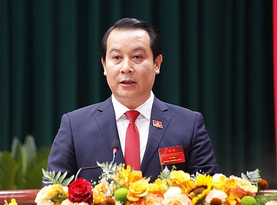 Mới đây nhất, ngày 28/3, Bộ Công an công bố thông tin về việc khởi tố bị can, lệnh bắt tạm giam ông Phạm Hoàng Anh, Phó bí thư Thường trực Tỉnh ủy, nguyên Giám đốc Sở Xây dựng tỉnh Vĩnh Phúc cũng về hành vi Nhận hối lộ liên quan đến Hậu "pháo".