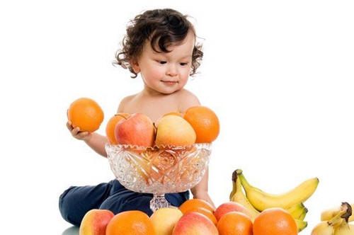 Bé hay lo lắng hoặc chán nản: Đây là những cảm xúc do não bộ điều khiển, tuy nhiên nó có thể xảy ra khi cơ thể thiếu chất dinh dưỡng như protein. Protein không có nhiều ở thực vật, nhưng bạn dễ dàng tìm thấy nó trong các loại thịt động vật như: thịt bò, thịt lợn, thịt gà,…