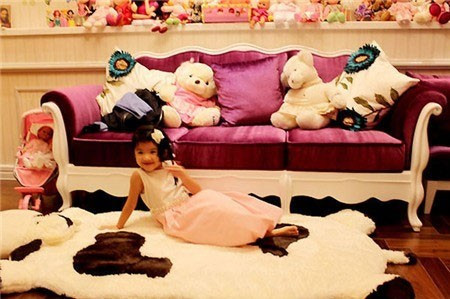 Tiểu công chúa Bảo Tiên của cặp diễn viên Trương Ngọc Ánh và Trần Bảo Sơn sở hữu một căn phòng riêng rộng tới 80 m2.