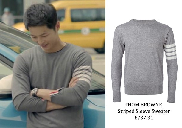 Chiếc áo phông 4 vạch của Thom Browne là trang phục được sao Hoa - Hàn đặc biệt yêu thích. Chiếc áo này được bán với giá 737,31 bảng Anh (khoảng 23,2 triệu đồng).