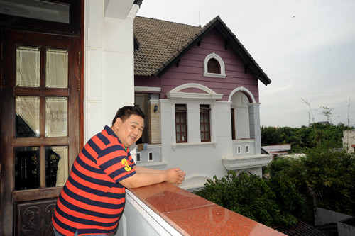 Cuối năm 2012, danh hài này đã tậu một ngôi nhà khang trang nằm trên đường Trần Nhân Tông (Q.10, TP HCM). Ảnh: Infonet.