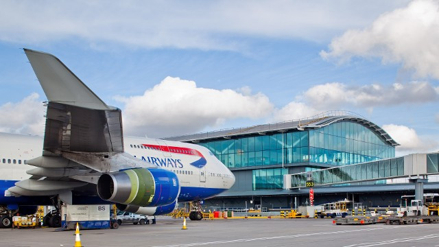 8. Sân bay Heathrow (London, Anh).