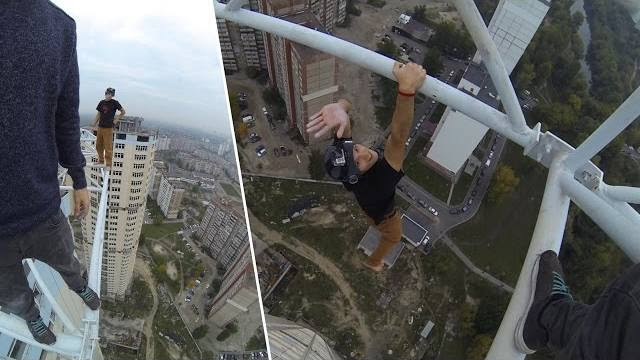 Anh chàng James Kingston đã chụp được bức ảnh nguy hiểm này từ trên toà nhà cao thứ hai của Ukraine. Ảnh: Instagram.