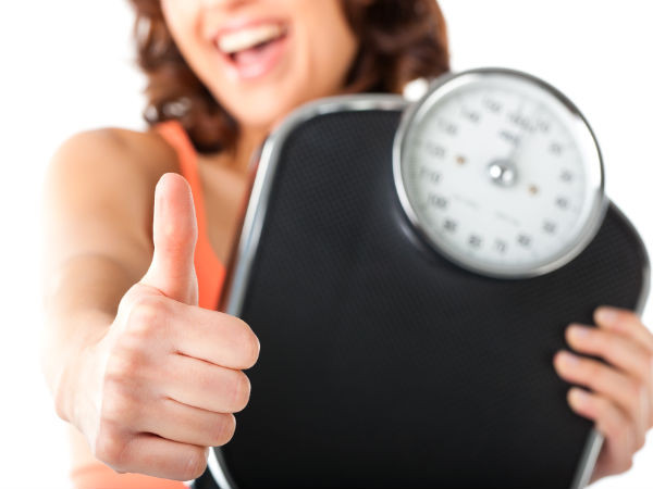 3. Ăn trứng buổi sáng giúp giảm cân: Vì trứng cung cấp protein và các axit béo thiết yếu, giúp cơ thể no lâu hơn nên thực phẩm này được xem là lựa chọn hoàn hảo cho bữa sáng của những người giảm cân. Ăn sáng bằng trứng gà giúp bạn tránh được cảm giảm thèm ăn, từ đó bạn có thể kiểm soát được việc ăn uống quá nhiều. Ảnh: Boldsky.