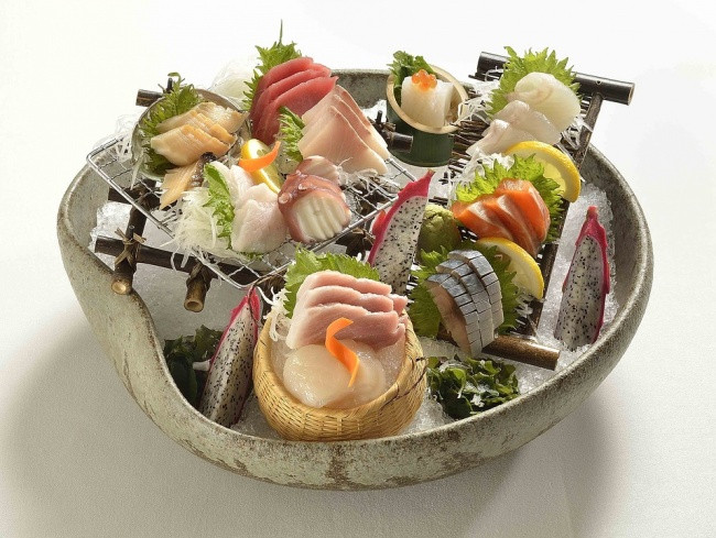 9. Hải sản: Nếu bạn may mắn sống gần biển, bạn phải tận dụng lợi thế này. Hải sản tươi sống chất lượng cao chứa chất béo không bão hoà đơn thể giúp bạn tránh được sự tích tụ thêm chất béo. Thêm vào đó, hải sản là một nguồn axit béo omega-3 rất lớn. Ảnh: Pixabay.