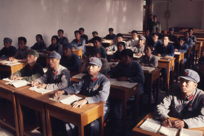 Khung cảnh bên trong một lớp học ở Đại học Bắc Kinh ngày 23/5/1971.