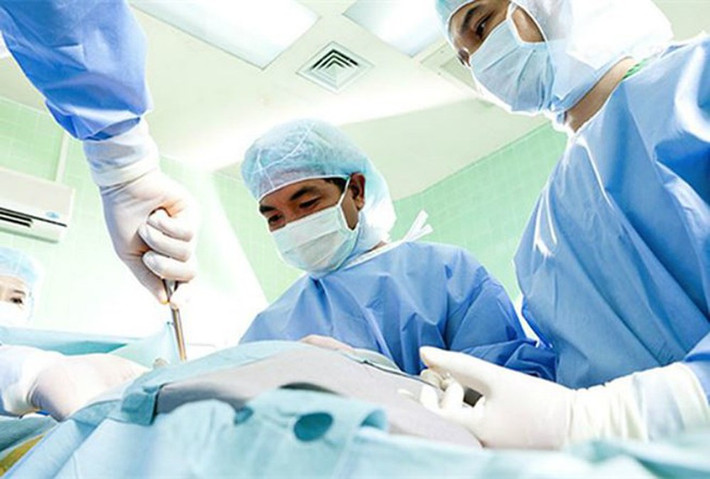 Ghép tim làm thay đổi thói quen, tính cách của một người là một vấn đề bí ẩn khiến giới chuyên gia "đau đầu" đi tìm lời giải. Trên thực tế, một số trường hợp sau khi trải qua ca ghép tim đã có những sự thay đổi lớn khi trở nên giống người hiến tạng.