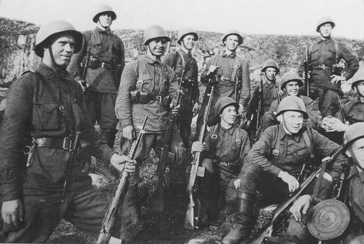 Tại hội nghị Yalta diễn ra từ ngày 4/2 - 11/2/1945, các nước phương Tây đã thuyết phục được Liên Xô tham gia cuộc chiến chống phát xít Nhật ở mặt trận Thái Bình Dương.