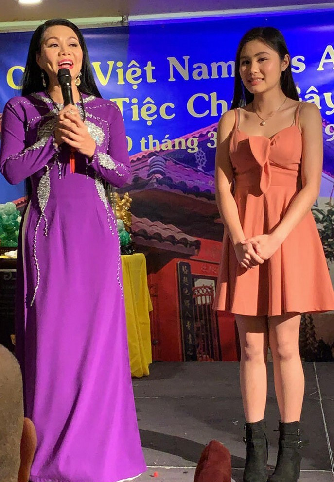 Chia sẻ về ý định để con theo đuổi con đường ca hát chuyên nghiệp, nghệ sĩ Ngọc Huyền nói: "Tôi không ép các con phải theo nghệ thuật nhưng là cháu nội của danh ca Thanh Tuyền và con của Ngọc Huyền phải am tường về âm nhạc. Việc các con tôi có theo nghề hay không còn phải xem có đủ 'duyên' hay không".