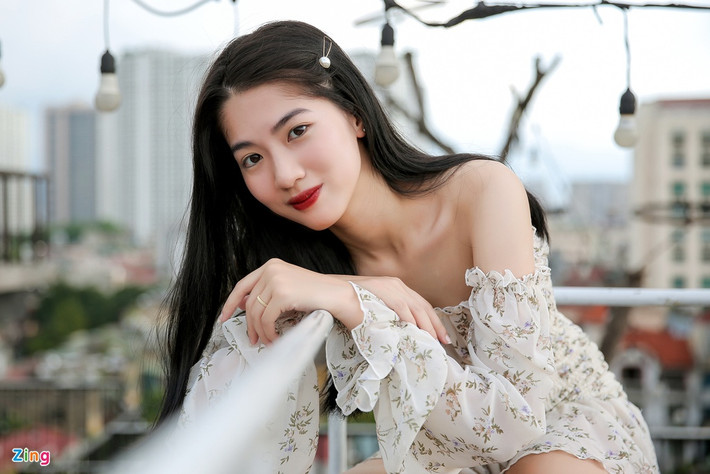 "Mục tiêu chính của tôi bây giờ là tập trung vào việc học và cuộc thi Hoa hậu Việt Nam. Còn về tương lai xa, tôi chưa thể nói trước. Hình mẫu phụ nữ tôi hướng đến là tự tin, quyết đoán và có thể truyền được cảm hứng sống, góp phần thay đổi cộng đồng tích cực hơn", 10X chia sẻ.