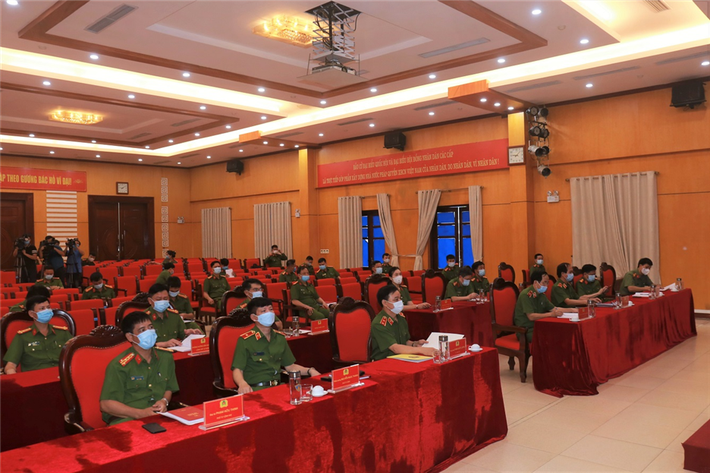 Ngày 18/5, Bộ Tư lệnh Cảnh sát cơ động (CSCĐ) tổ chức Hội nghị trực tuyến đến các đơn vị trực thuộc Bộ Tư lệnh để quán triệt, giao nhiệm vụ và phát lệnh ra quân bảo đảm an ninh, trật tự Ngày bầu cử đại biểu Quốc hội khóa XV và đại biểu Hội đồng nhân dân các cấp nhiệm kỳ 2021 - 2026.
