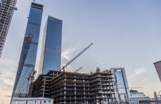 8. Tháp OKO, ở Moscow, Nga, cao 352m. Tòa nhà này sẽ cao thứ 55 toàn cầu khi hoàn thành với 85 tầng. OKO là một phần của Trung tâm International Business Cente (Quận kinh doanh Quốc tế) ở Moscow, một khu phức hợp ngay trung tâm thủ đô Nga. Tháp Oko được thiết kế bởi Skidmore, Owings & Merrill, công ty kiến trúc đã thiết kế tòa nhà One World Trade Center tại New York City và Burj Khalifa tại Dubai.