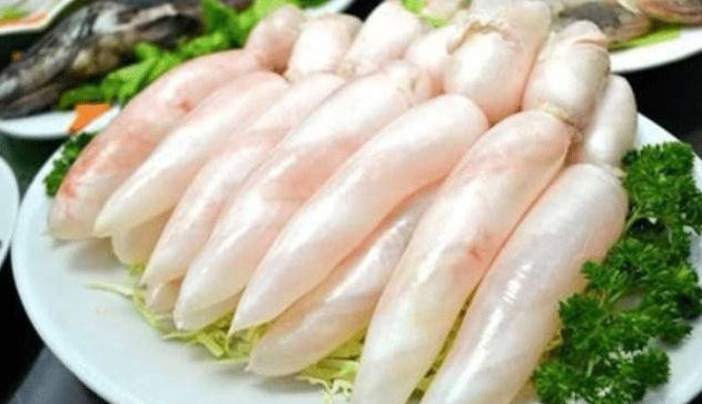 Ngoài ra bóng cá có một loạt các nguyên tố vi lượng khác, giúp cải thiện sự thèm ăn, khó tiêu, táo bón... Bong bóng cá cũng giúp tăng cường độ dẻo dai, giảm thiểu mệt mỏi.