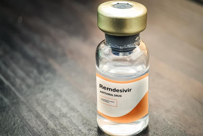 Trước đó, ngày 1/5/2020, Cơ quan Quản lý thực phẩm và dược phẩm Mỹ (FDA) cho phép sử dụng thuốc Remdisivir trong điều trị những trường hợp mắc COVID-19 (ca xác định hoặc nghi ngờ) ở người lớn và cả trẻ em, thuốc chỉ được sử dụng trong điều trị nội trú.