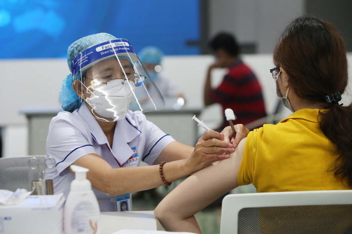 Có thể nói, đây được xem như một phần của quá trình huấn luyện hệ miễn dịch cách nhận diện mục tiêu và tiêu diệt virus Sars-Cov-2 nếu mắc phải.