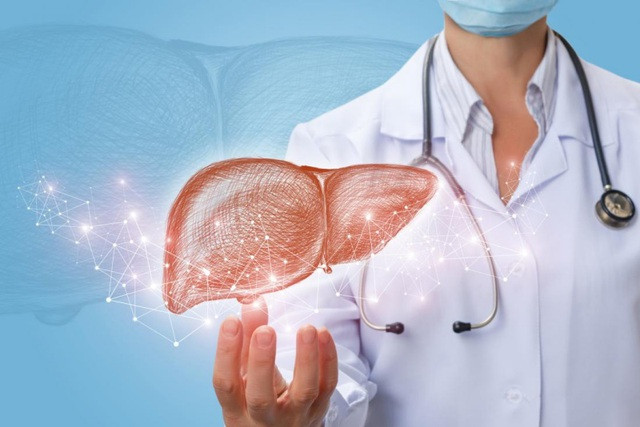 Lúc này hầu hết bệnh ung thư gan đều ở mức tương đối, ở giai đoạn khó chữa trị, cần đặc biệt lưu ý, đi khám ngay khi có thể.