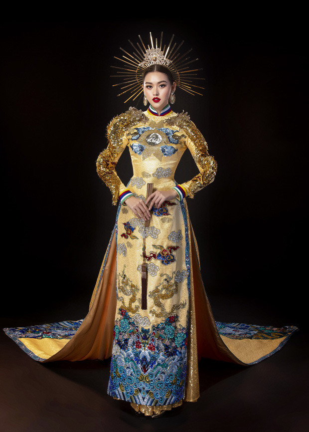 Á hậu Tường San chính thức đạt thành tích Top 8 Hoa hậu Quốc tế 2019. Tuy còn nhiều nuối tiếc, Tường San vẫn gửi lời cảm ơn tới gia đình, ê-kíp cũng như người hâm mộ cả nước đã luôn dõi theo và ủng hộ cô. Tường San viết: "Một hành trình kết thúc là một hành trình mới sẽ mở ra. San sẽ dành vài ngày để nghỉ ngơi cùng gia đình của mình và sẽ sớm quay trở lại Việt Nam để bắt đầu một cuộc hành trình mới đầy ắp thú vị. Một hành trình mà ở đó Tường San sẽ là một cô gái mạnh mẽ, bản lĩnh và không ngừng nỗ lực để tiếp tục chạm đến những đỉnh cao mới trong tương lai".