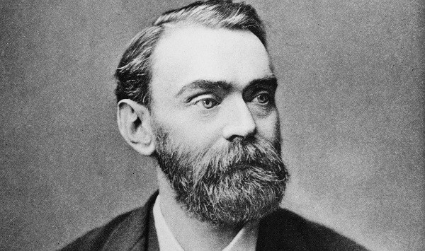 Alfred Nobel là một trong những nhà phát minh nổi tiếng lịch sử. Ông là chủ nhân của 355 bằng sáng chế, trong đó đáng chú ý nhất là phát minh về thuốc nổ.