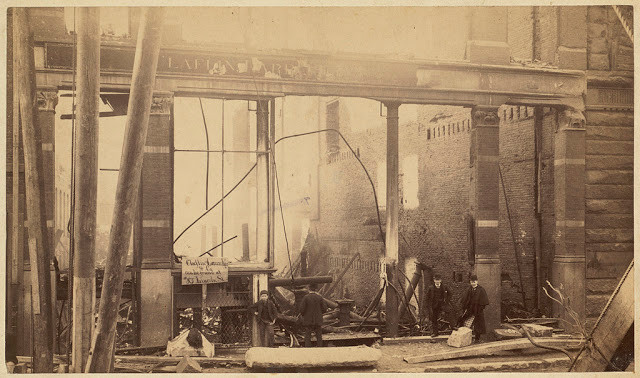 Trận đại hỏa hoạn ở Boston năm 1872 cũng cướp đi sinh mạng của ít nhất 30 người.