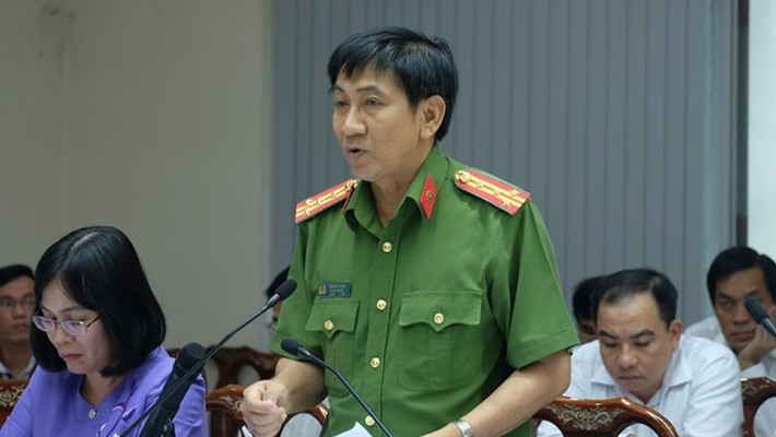 Đại tá Bùi Hữu Danh - Phó Giám đốc Công an tỉnh Đồng Nai sau một thời gian lâm bệnh, dù đã được tập thể y bác sĩ bệnh viện, gia đình, bạn bè và cơ quan tận tình chăm sóc, cứu chữa nhưng do sức khỏe yếu đã qua đời vào chiều ngày 24/12.