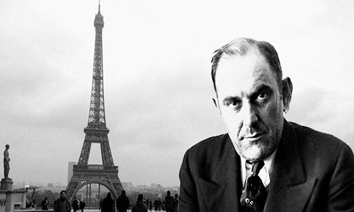 Một siêu lừa đảo được dư luận thế giới biết đến rộng rãi là Victor Lustig. Gã lừa đảo này khiến nhiều người bị sốc khi 2 lần rao bán tháp Eiffel.