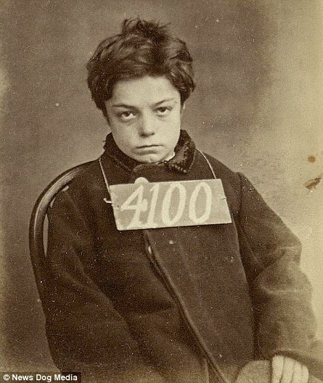 George Davey, 10 tuổi, là một trong những tội phạm trẻ em thời Victoria chịu hình phạt 1 tháng lao động tại nhà tù Wandsworth vì tội ăn cắp 2 con thỏ hồi tháng 12/1872.