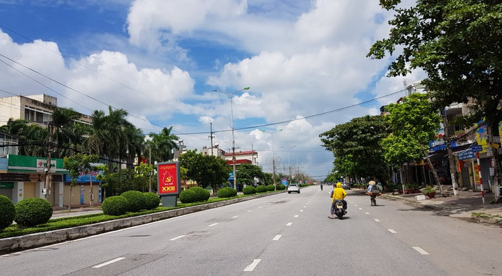 Người dân chỉ ra đường trong trường hợp thật sự cần thiết.