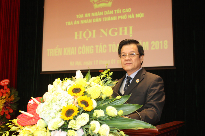 Tháng 3/2014 ông Lê Hồng Quang được điều động, luân chuyển về Tỉnh ủy Tiền Giang, giữ chức Phó Bí thư Tỉnh ủy Tiền Giang.