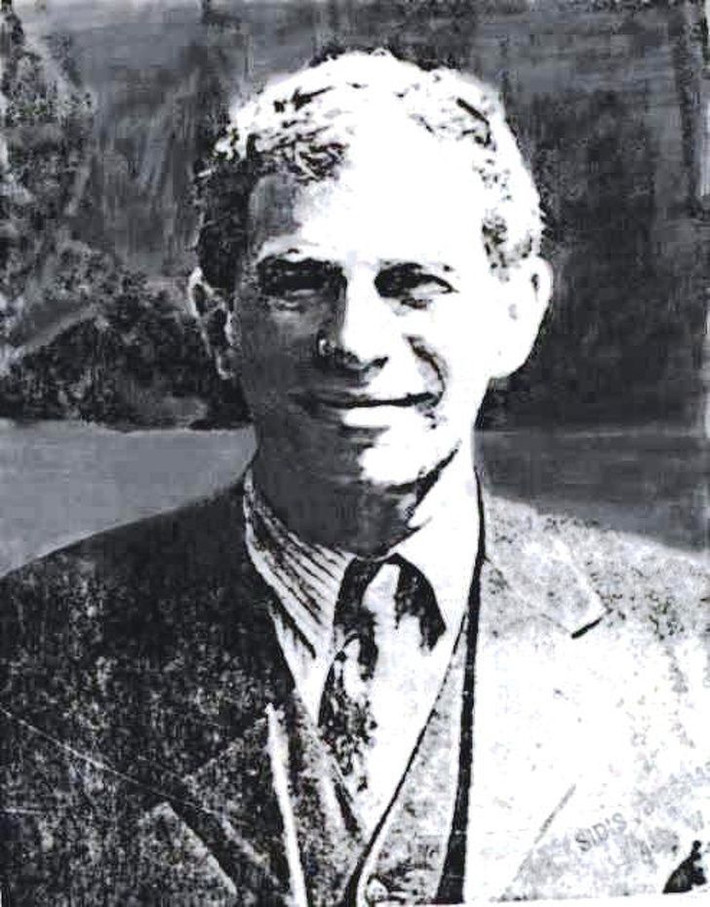 Người thông minh nhất lịch sử thế giới tính đến thời điểm hiện tại là William James Sidis (1898 - 1944). Ông có chỉ số IQ từ 250 - 300. Một trong những lý do khiến Sidis có trí thông minh nổi trội là nhờ bố mẹ. Cha của ông là giáo sư tâm lý học tại Đại học Harvard trong khi mẹ là một bác sĩ tài năng tốt nghiệp từ Đại học Boston.