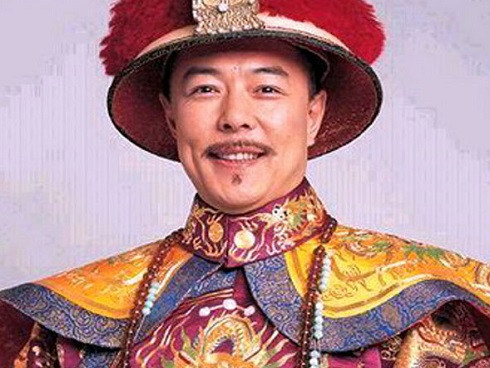 Ông hoàng nổi tiếng thời nhà Thanh này vẫn dành nhiều thời gian xử lý chuyện triều chính, giúp quốc gia thịnh vượng.