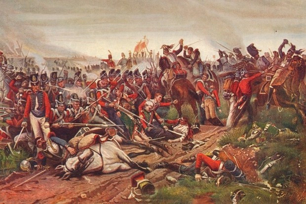 Quân đội Pháp do hoàng đế Napoleon chỉ huy có cuộc chiến "nảy lửa" với liên quân của Anh và các đồng minh gồm: Nga, Áo, Phổ, Thụy Điển, Hà Lan, Tây Ban Nha…vào ngày 18/6/1815.