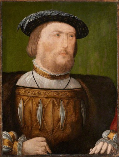 Vào thời điểm ấy, Mary đã kết hôn nên gia đình muốn vun vén cho Anne đến với Vua Henry VIII. Thế nhưng, trong một lần đi săn, Vua Henry VIII vô tình bị thương trong khi Anne mải đuổi theo một con hươu.