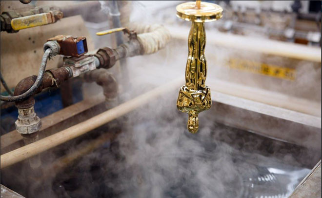 Viện Hàn lâm Khoa học và Nghệ thuật Điện ảnh Mỹ (AMPAS) đã chọn hãng đúc mỹ nghệ Polich Tallix chế tác tượng vàng Oscar 2016 cho lễ trao giải năm nay, thay cho Công ty R.S. Owens là đối tác lâu năm.